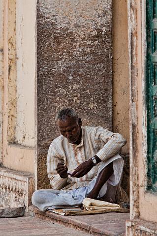 069 Varanasi.jpg